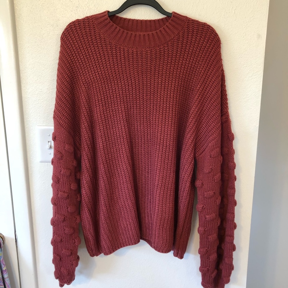 Women’s crew neck sweater